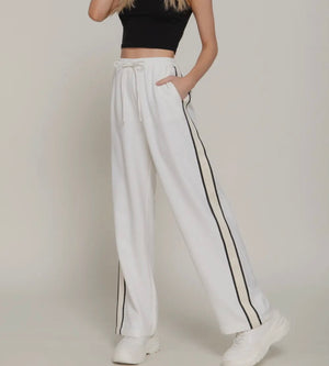 Well Dressed Woman Side Stripe Pant (2 Colors)