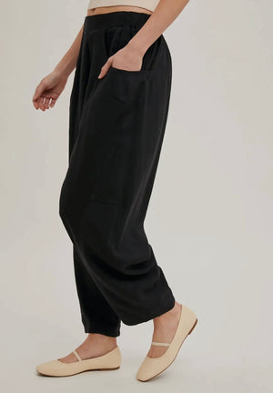 Zoey Relaxed Barrel Pants
