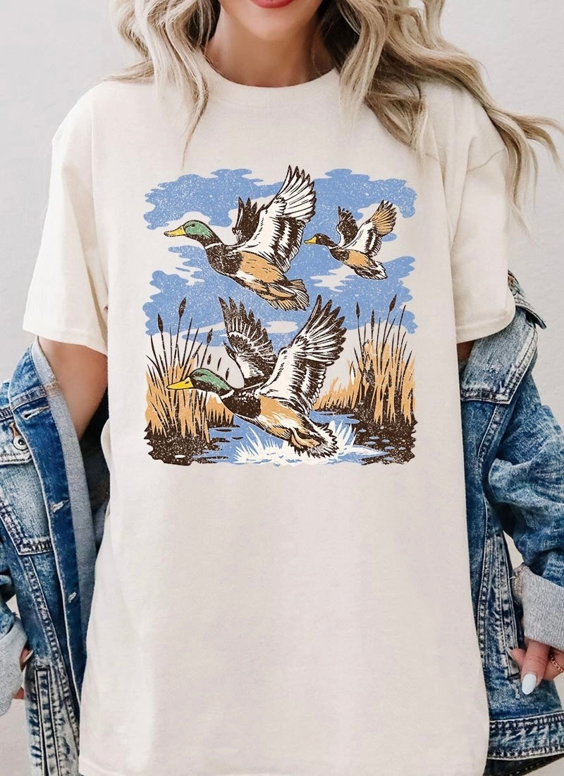 Flying Mallard Ducks Cream Tee