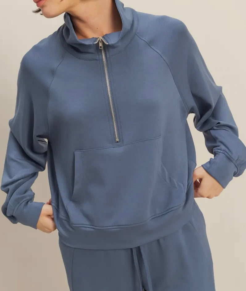Maddox Quarter Zip Top