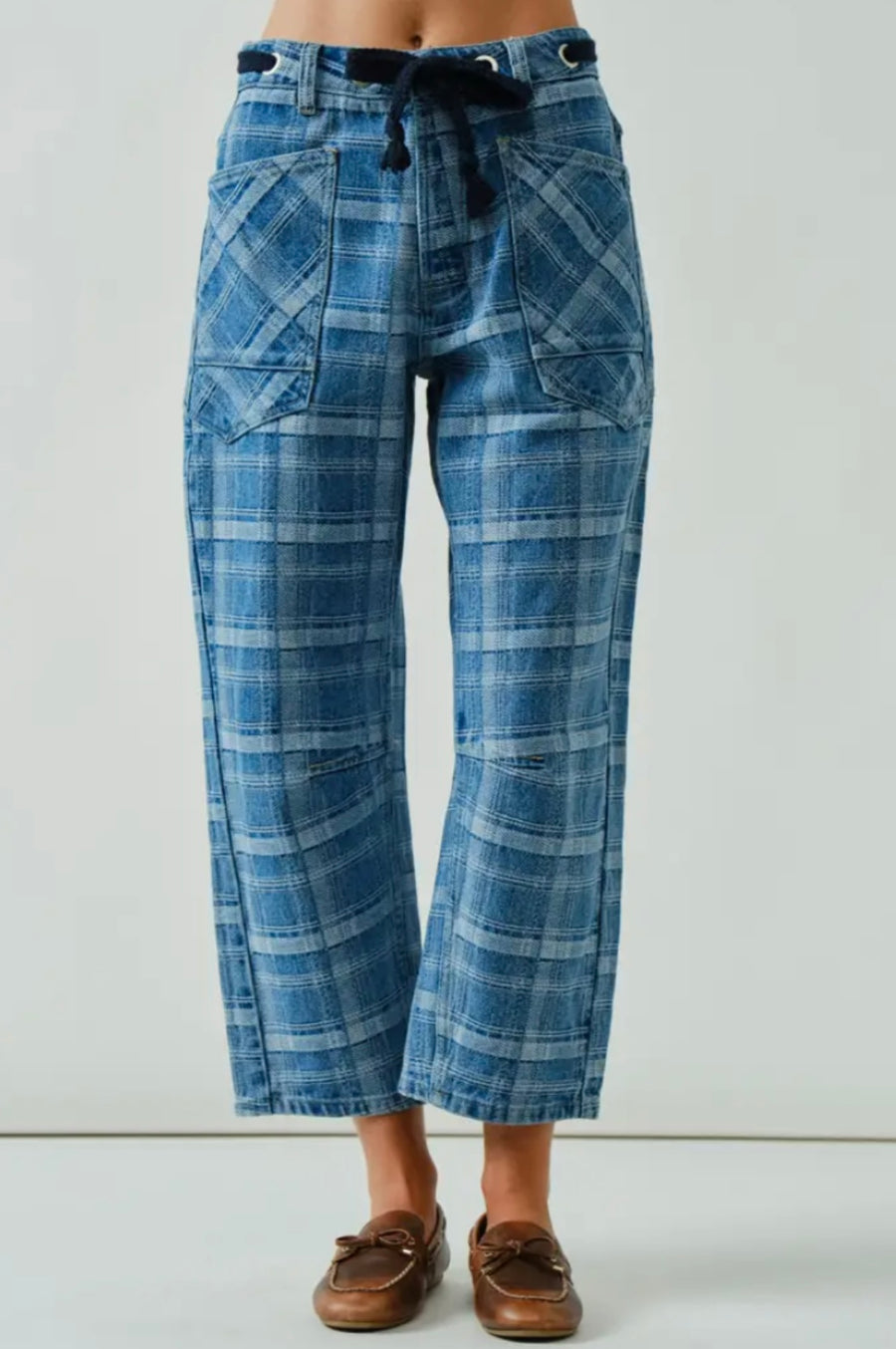 Come On In Plaid Semi Barrel Belted Pant