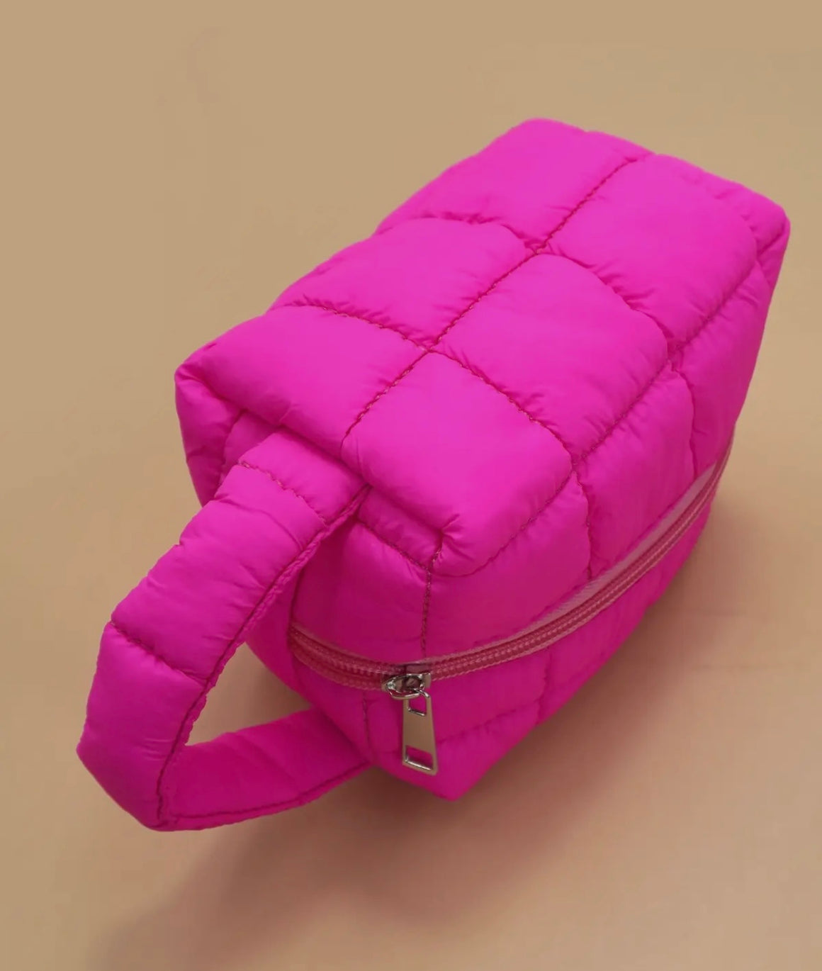 Quinine Puffer Clutch Cosmetic Bag