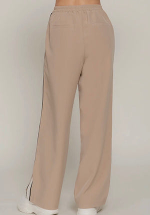 Well Dressed Woman Side Stripe Pant (2 Colors)