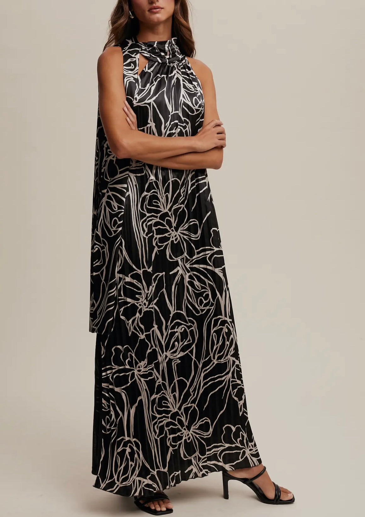 Halstyn Pleated Floral Maxi Dress