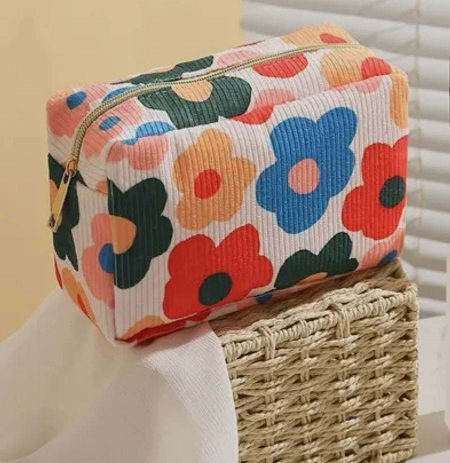 Daisy Babe Cosmetic Bag